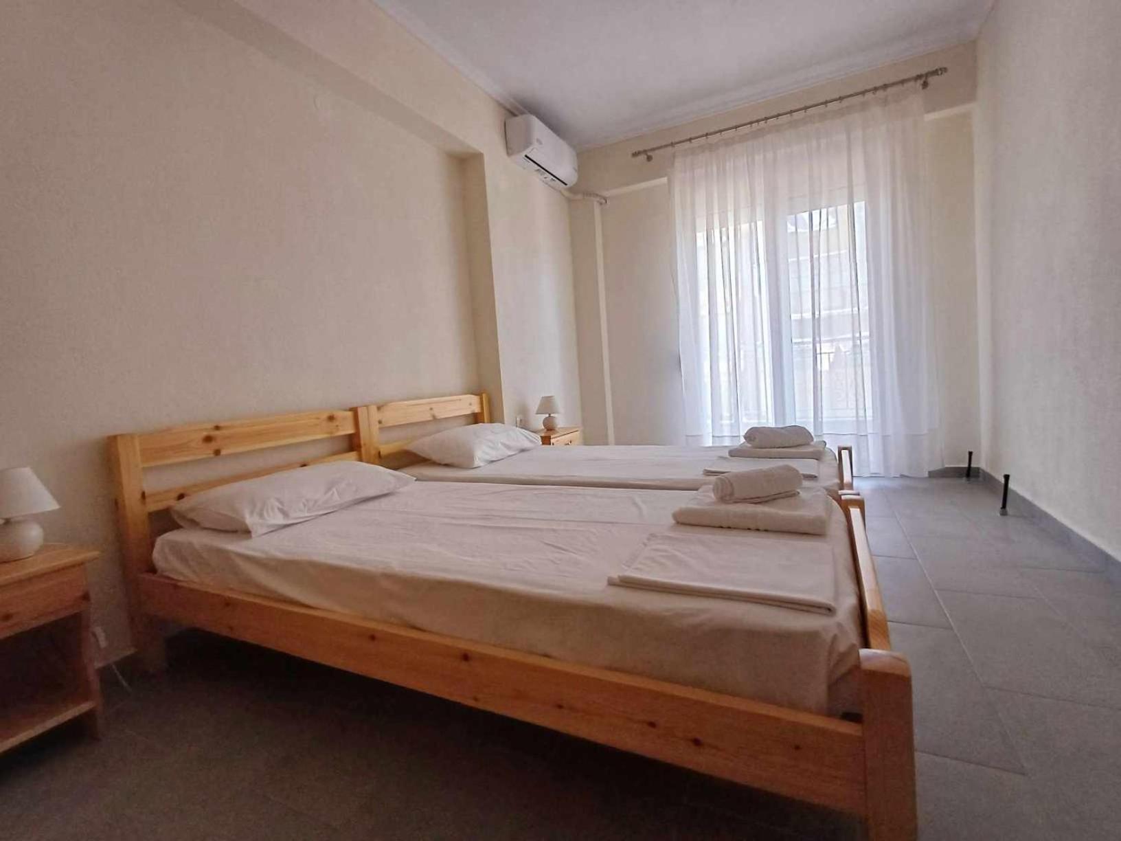 Manos Luxury Apartment Nea Kallikrateia